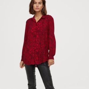 ✨ H&M animal print button-up / size 10